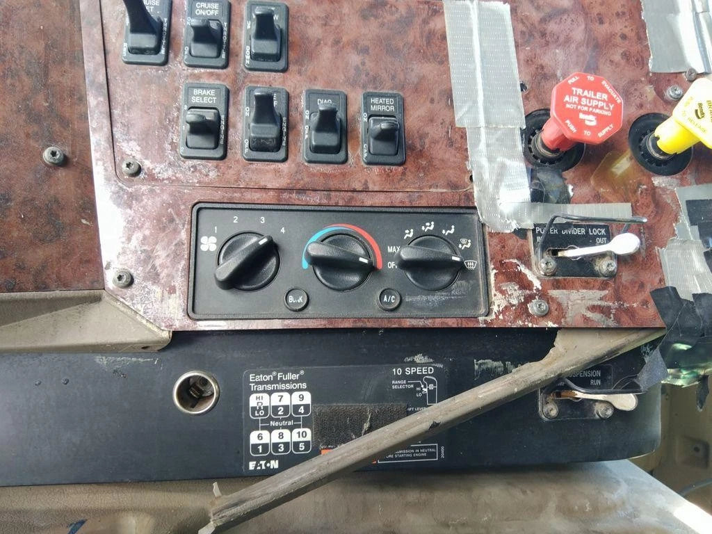 Temperature Control for International 9400i (2006)