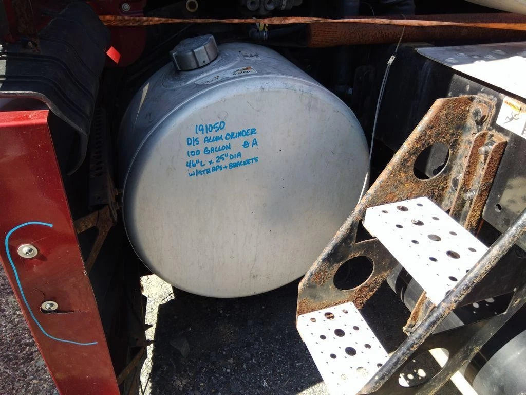 Fuel Tank for Freightliner Cascadia 125 (2017) Left, MD