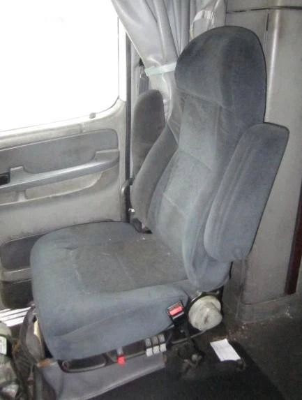 Front Seat for Freightliner Century 120 (2001)