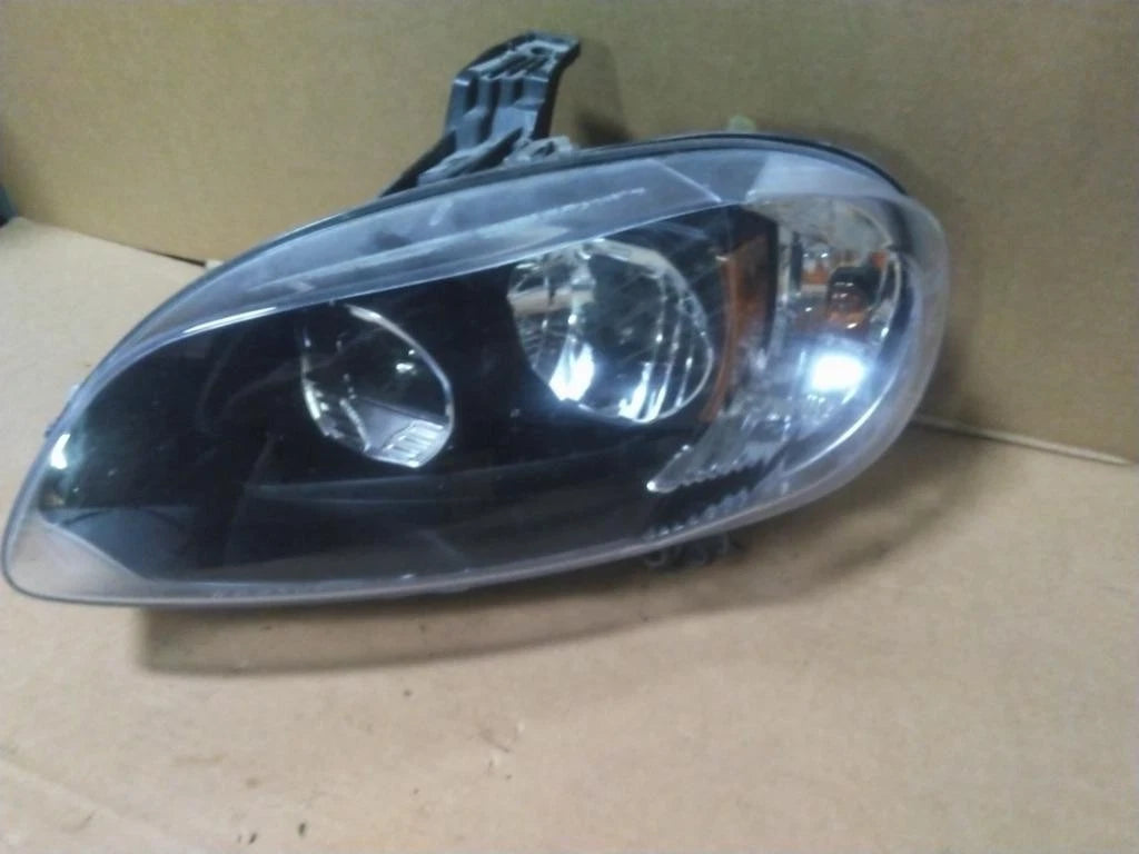 Headlight for Freightliner M2 (2003–2025) Left