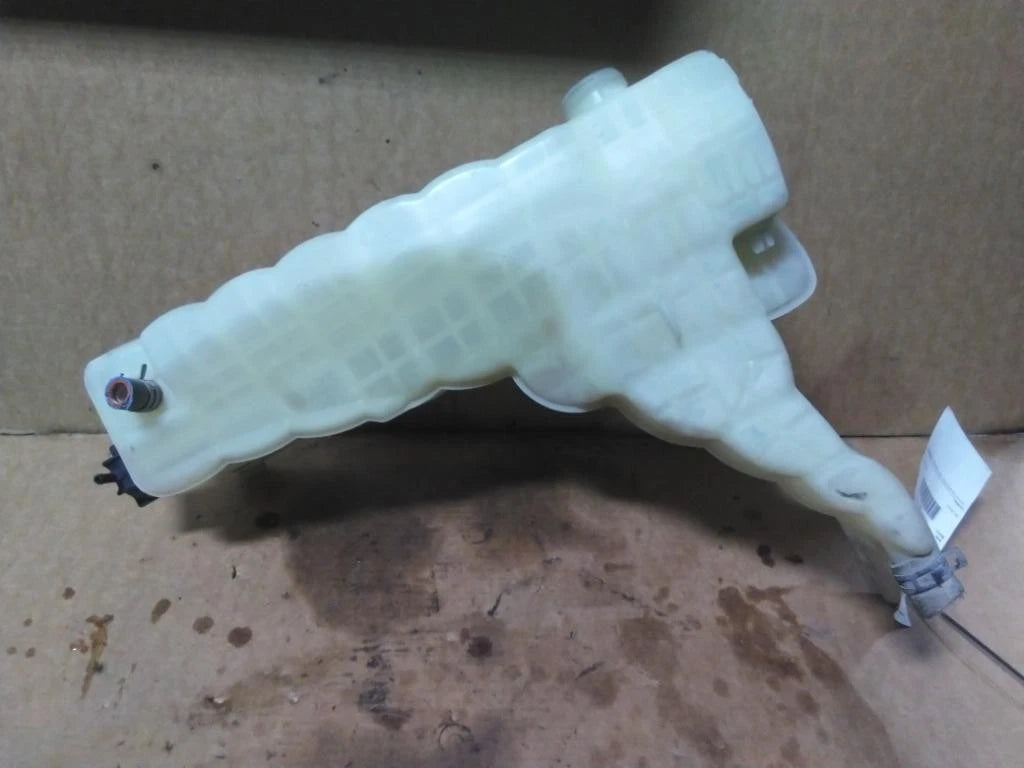 Radiator Overflow Tank for Peterbilt 579 (2018)