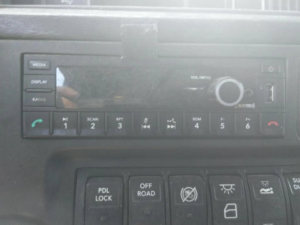 AM/FM/Bluetooth Radio for International LT (2021)