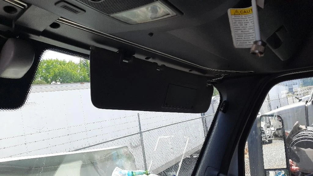 Sun Visor for Freightliner Cascadia 126 (2020)
