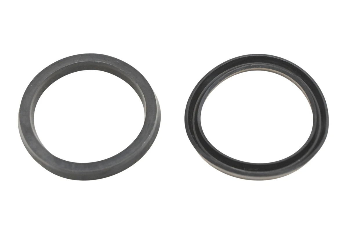 Set of 2 Axle Spindle Seals for Ford (D6TZ-1175-CA)