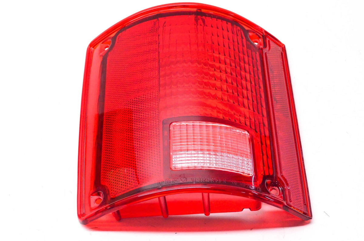 DEPO Taillight Assembly for Chevrolet (2000–2000) 00-332-1925L-S