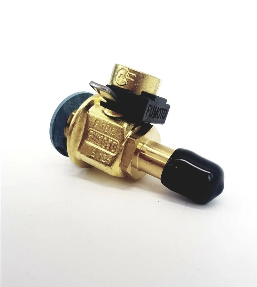 Fumoto F111N Oil Drain Valve w/ Nipple M14-1.25 for Ford Powerstroke (1994–2010)