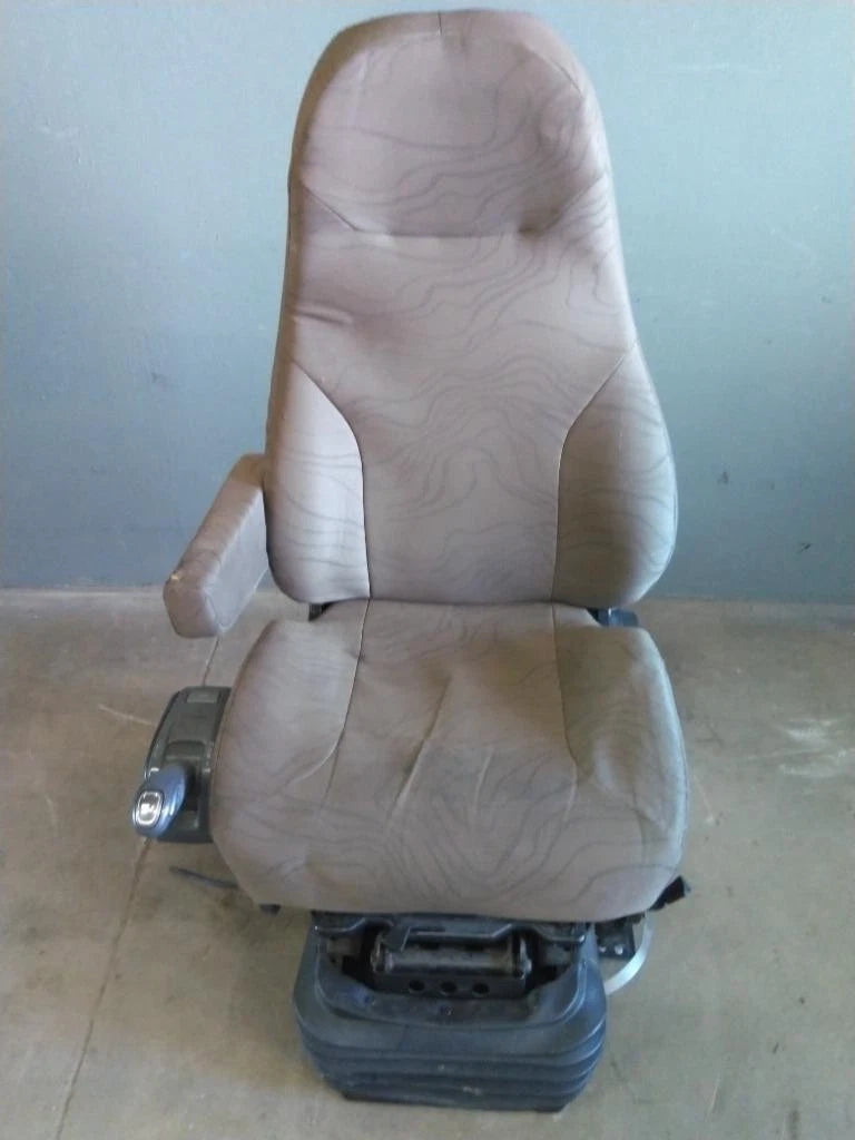 Front Seat for Volvo VNL (2016)