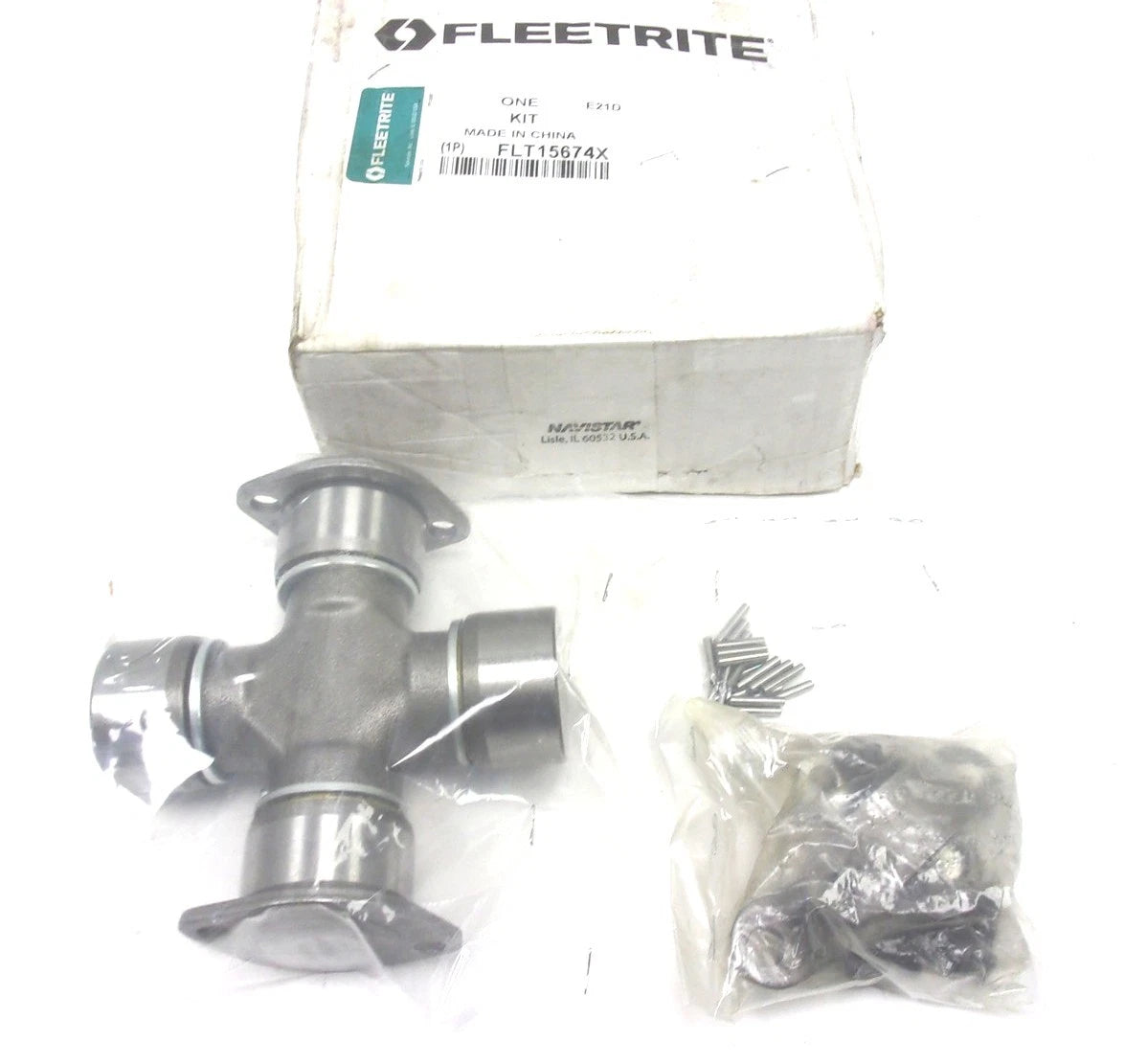 Greaseable Driveshaft U-Joint Kit 5-674X for International (FLT15674X)