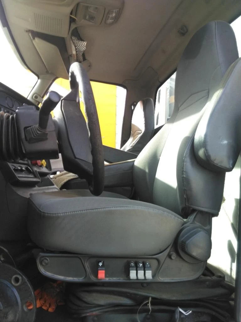 Front Seat for International ProStar 122 (2014)