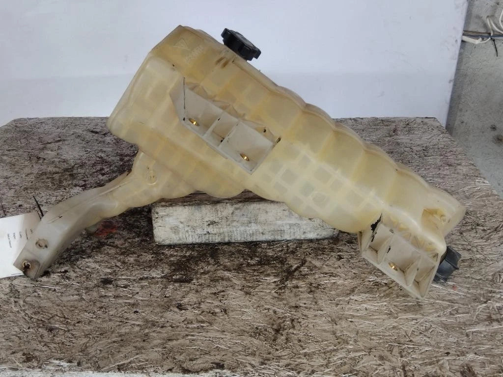 Radiator Overflow Tank for Kenworth T880 (2019)