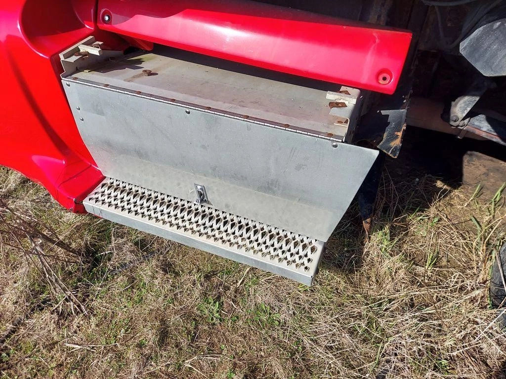Tool Box for Peterbilt 387 (2009)