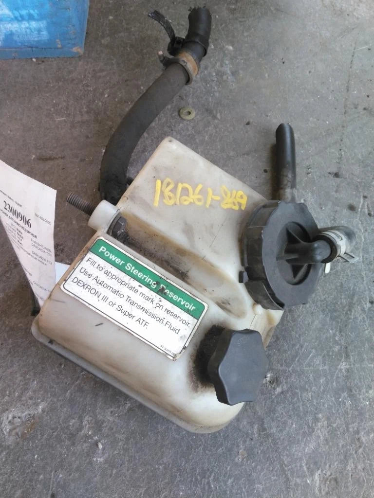 Power Steering Reservoir for Freightliner Cascadia 113 (2012) A14-14796-001