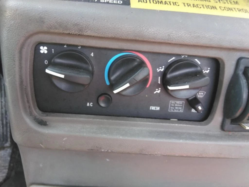Temperature Control for Mack CXN612 (2005)