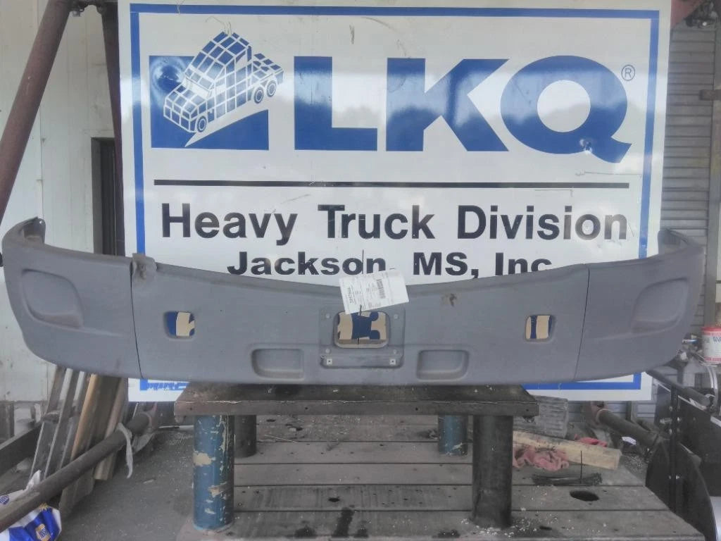 Bumper for Peterbilt 579 (2013–2022)