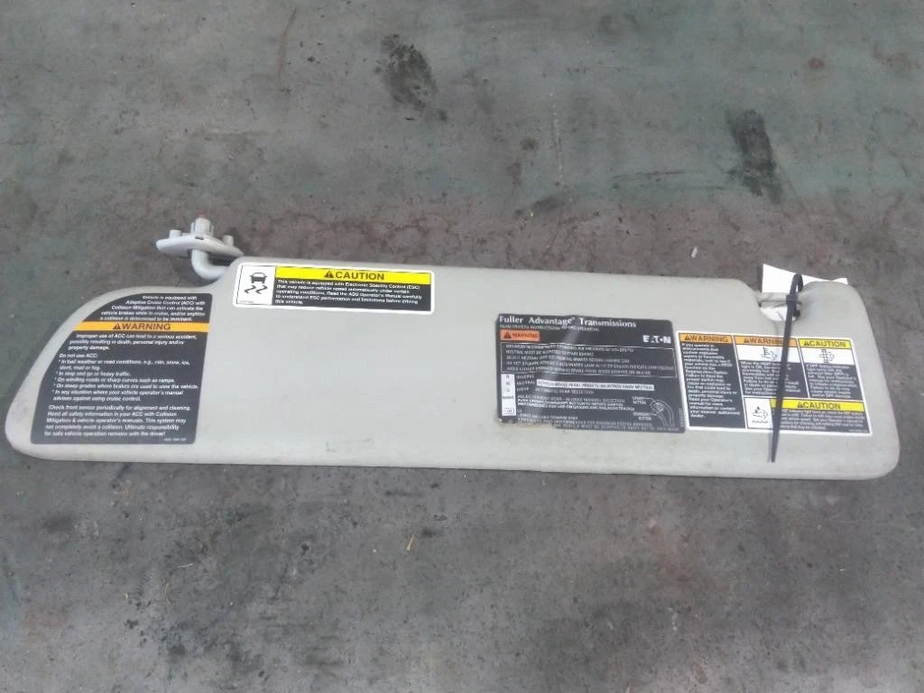 Interior Sun Visor for Kenworth T680 (2016)