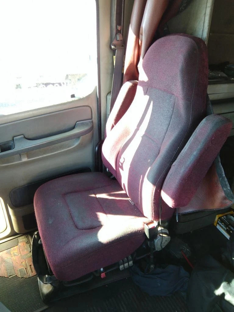 Front Seat for Freightliner Columbia 120 (2004)