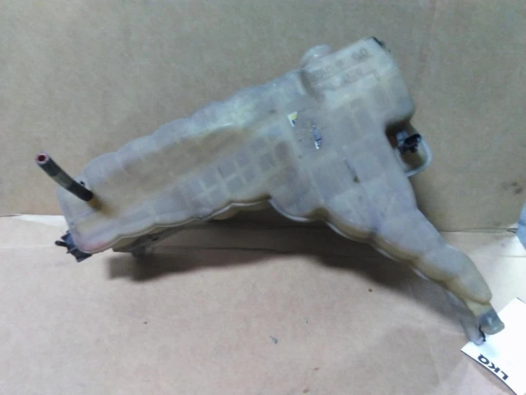 Radiator Overflow Tank for Peterbilt 579 (2014)