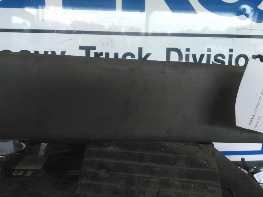 Interior Sun Visor for International 9400i (2002)