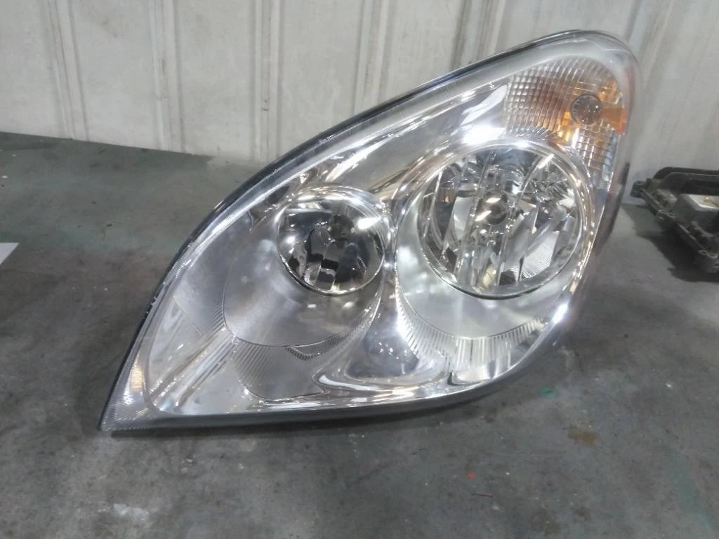 Left Headlight for Freightliner Cascadia (2015) MD