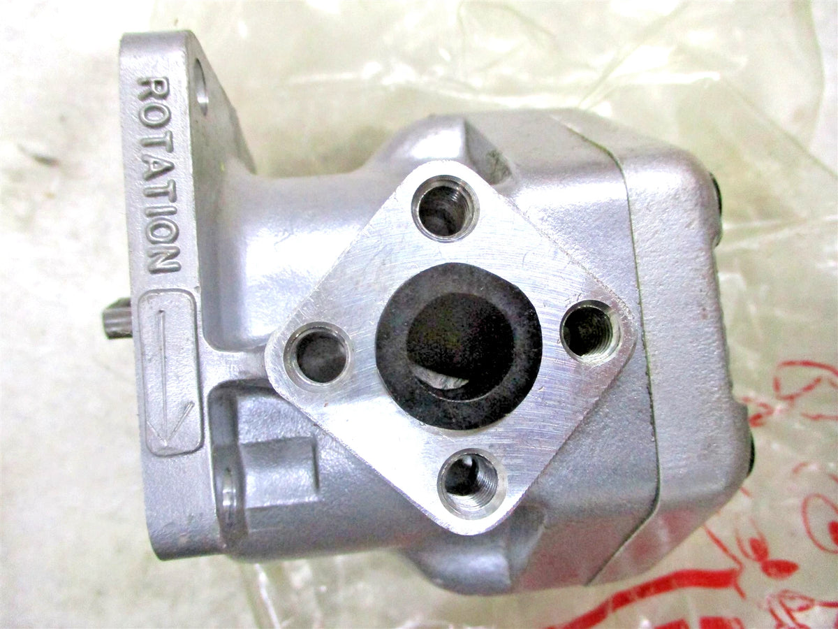 Hydraulic Oil Pressure Pump for Kubota L200 L210 (OEM 32210-36102, 32210-36100)