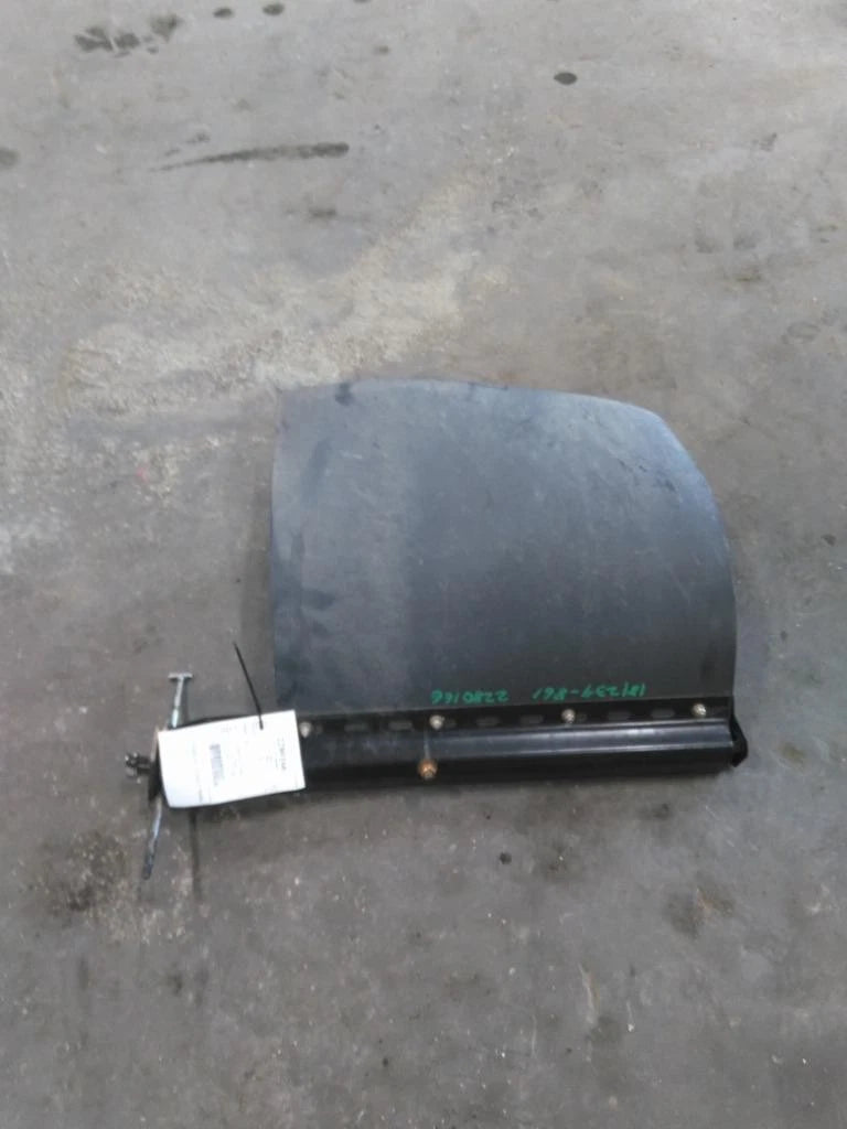Mud Flap Hanger for Volvo VNL (2007)