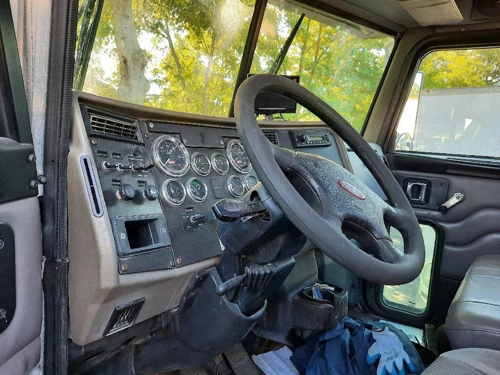 Steering Column for Peterbilt 335 (2009)