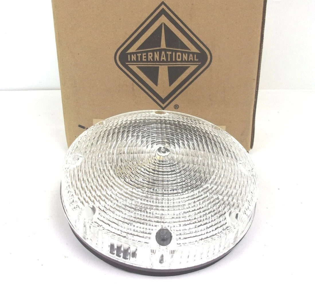 7" Round Backup Light for International (OEM 92826300, 4368960C1)