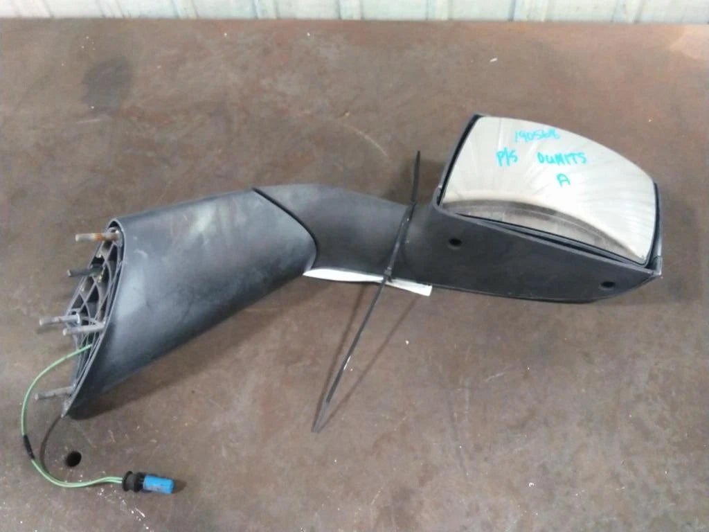 Right Fender/Hood Mirror for Volvo VNR (2019) MD