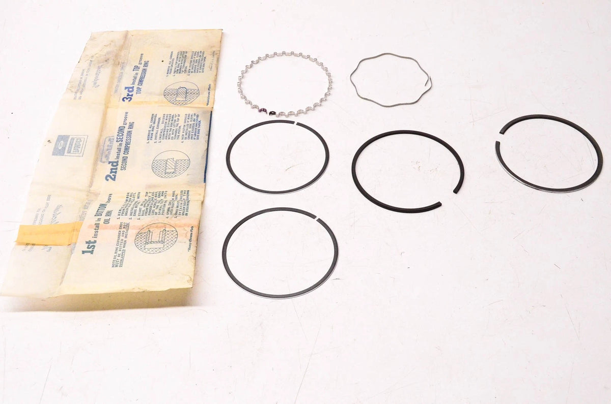 Piston Ring Kit for Ford C4TZ-6148-K (NOS)