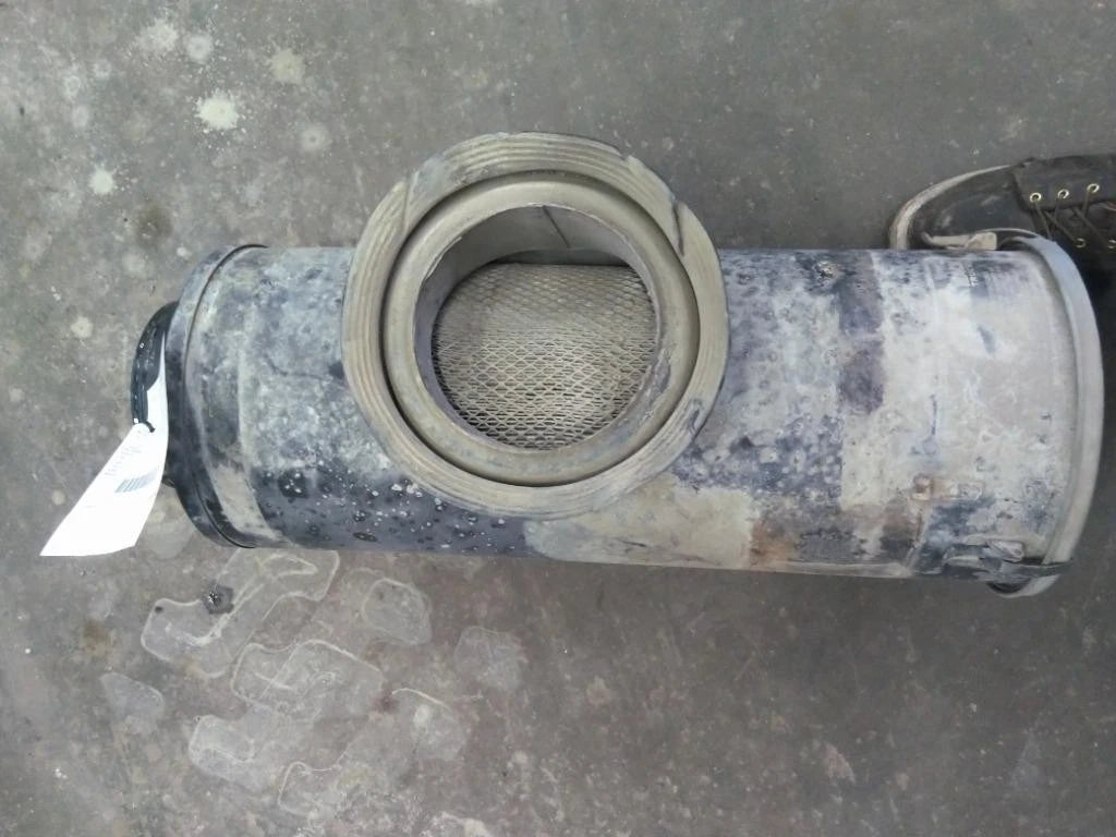 Air Cleaner for Mack CH613 (1998)