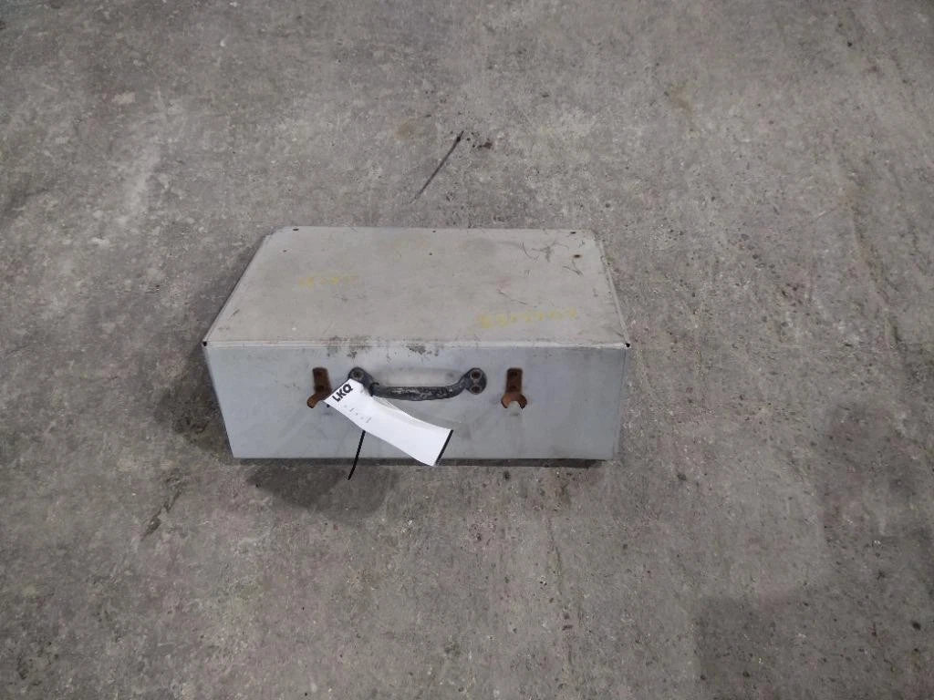 Battery Box Cover for International 2375 (1986)