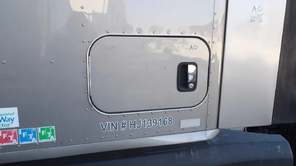 Compartment Door for Kenworth T680 (2017)