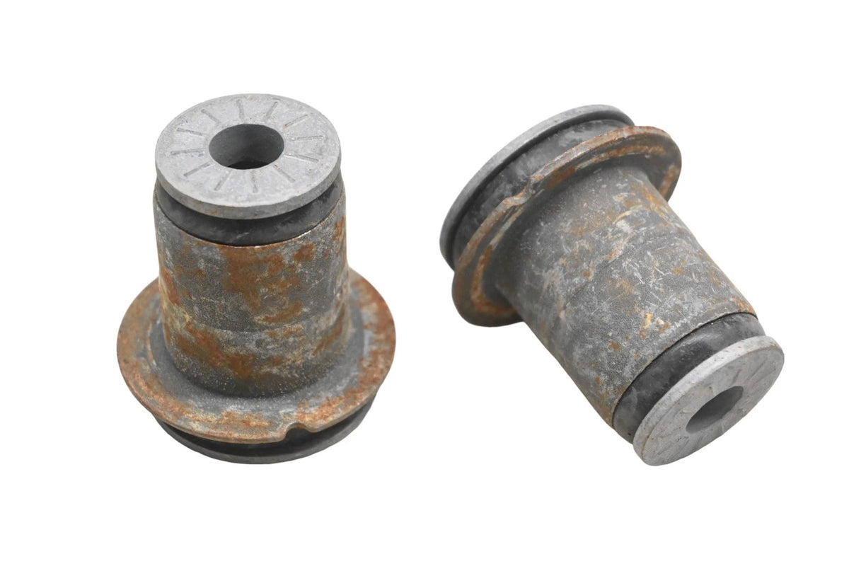 2X Moog K5260 Bushings for