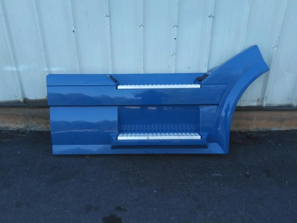 Side Fairing for Volvo VNL (2015) Right, GA