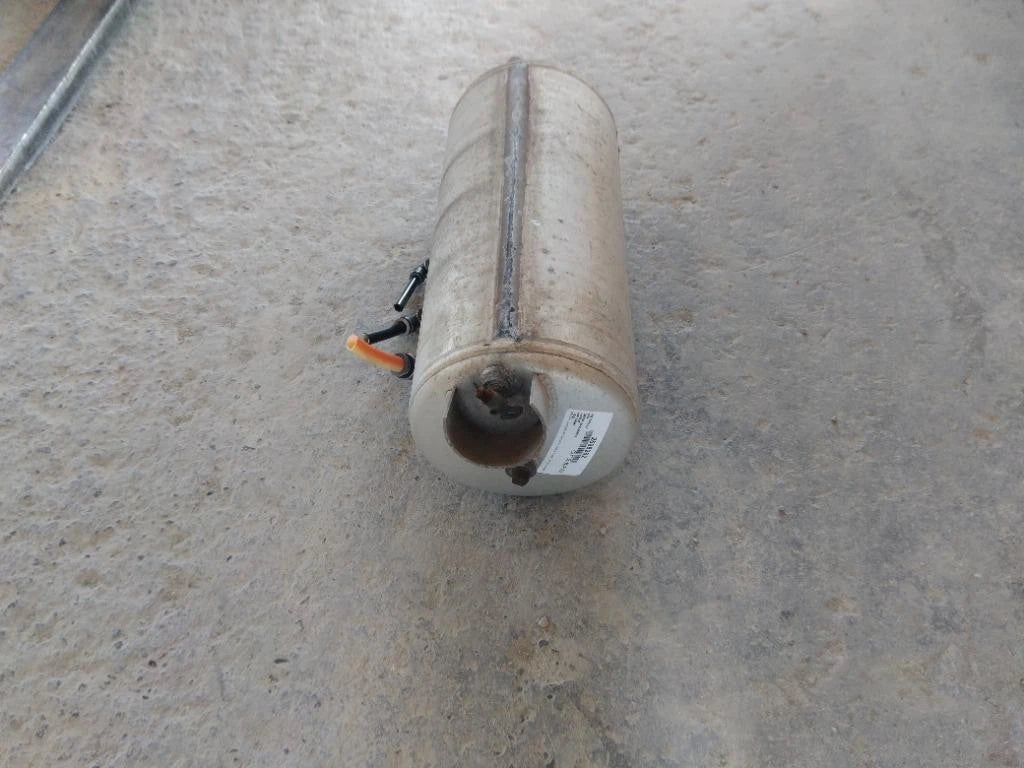 Air Tank for Peterbilt 579 (2017) - Replaces 08-02366N B