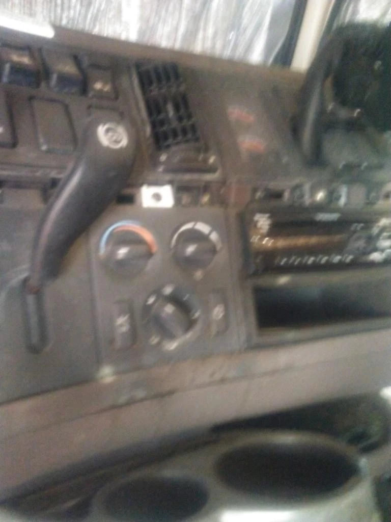 Temperature Control for Volvo VNL (2016)