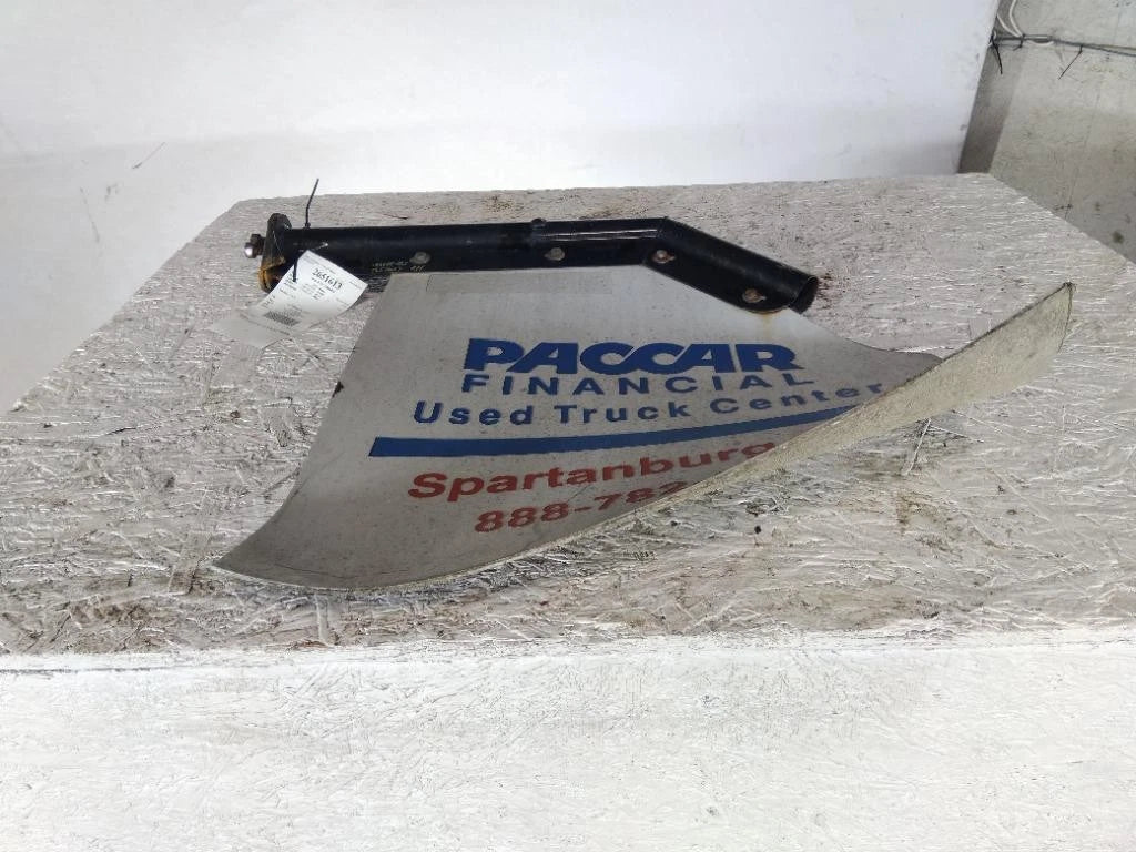 Mud Flap Hanger for Kenworth T680 (2022)
