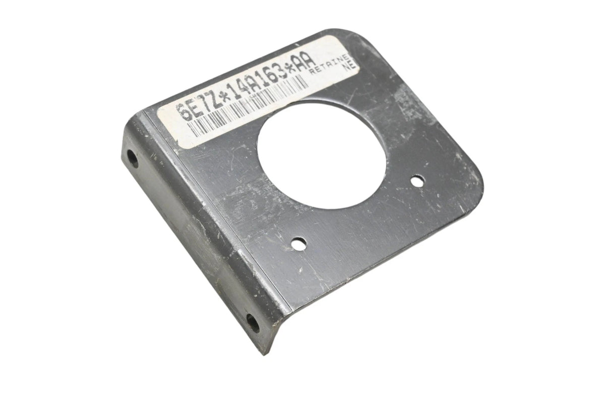 Retainer for Ford (2006–2006) 6E7Z-14A163-AA