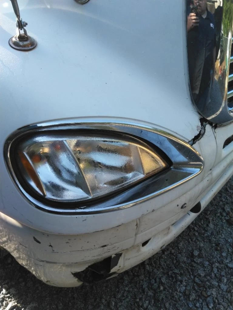 Right Headlight for Freightliner Columbia 120 (2004–2013) GA