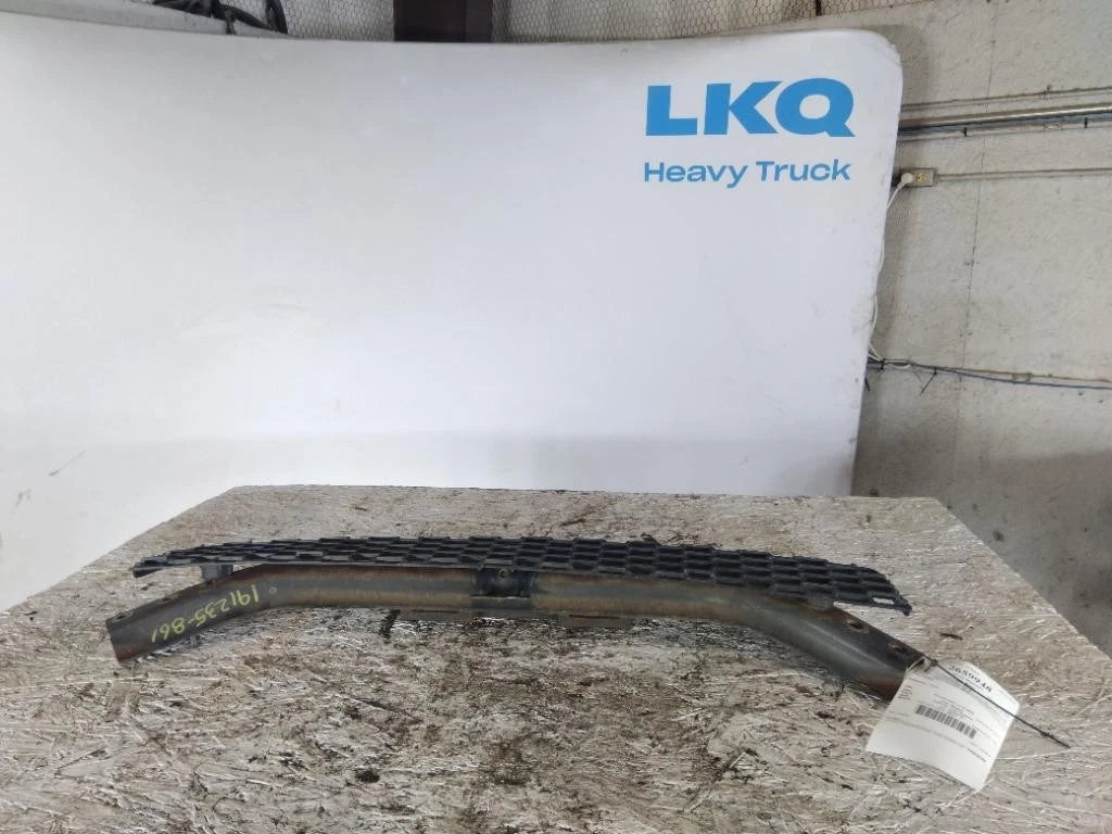 Hood Bracket for Freightliner Cascadia 126 (2020)