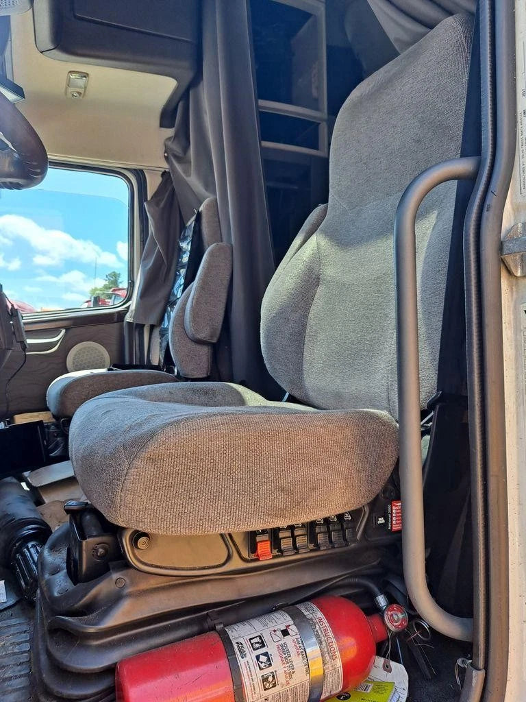 Front Seat for Volvo VNL (2018)