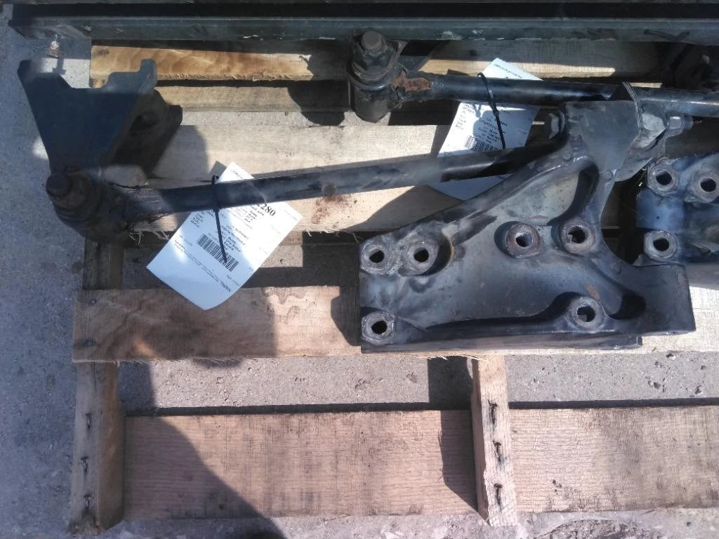 Torque Arm for Peterbilt 579 (2017)