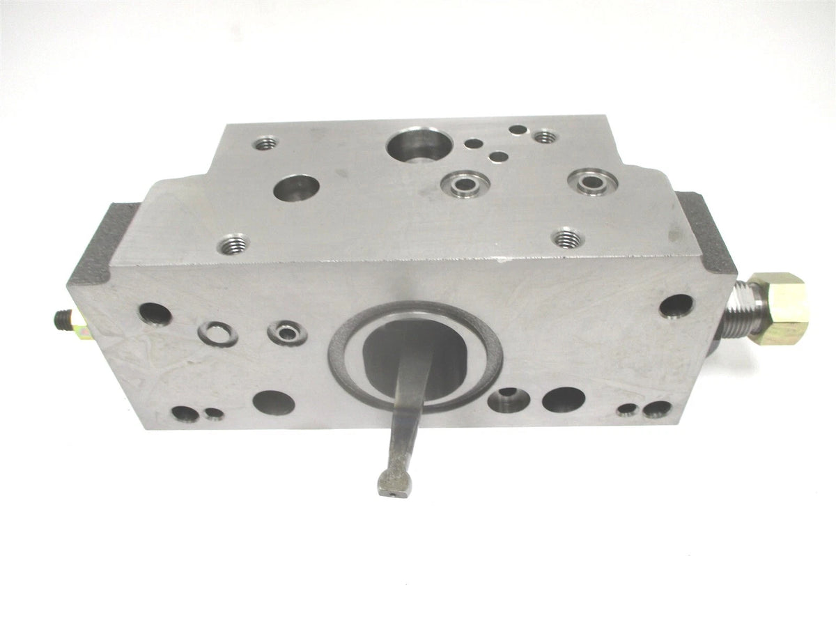 Servo Valve Main Pump Front for Komatsu PC600, PC650 (708-25-85370)