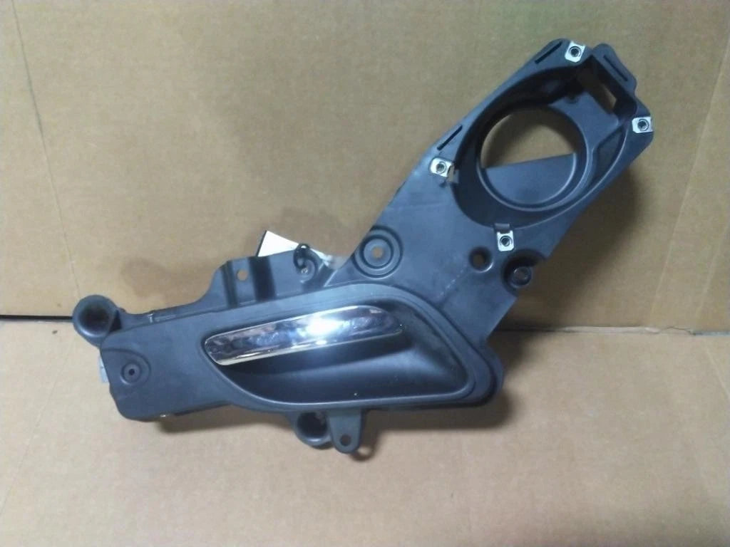 Right Door Handle for Peterbilt 579 (2020)
