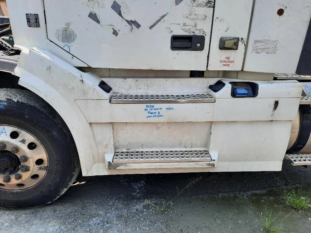 Left Side Fairing for Volvo VNL (2013) MD
