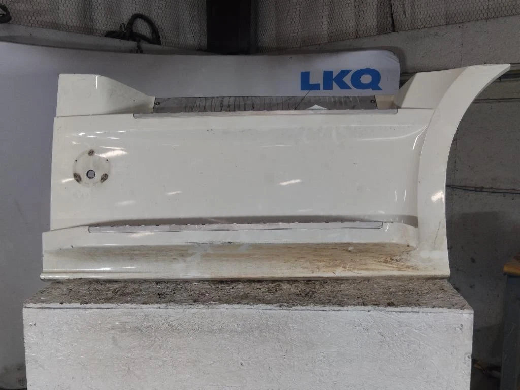 Side Fairing Right for Freightliner Cascadia 126 (2018)