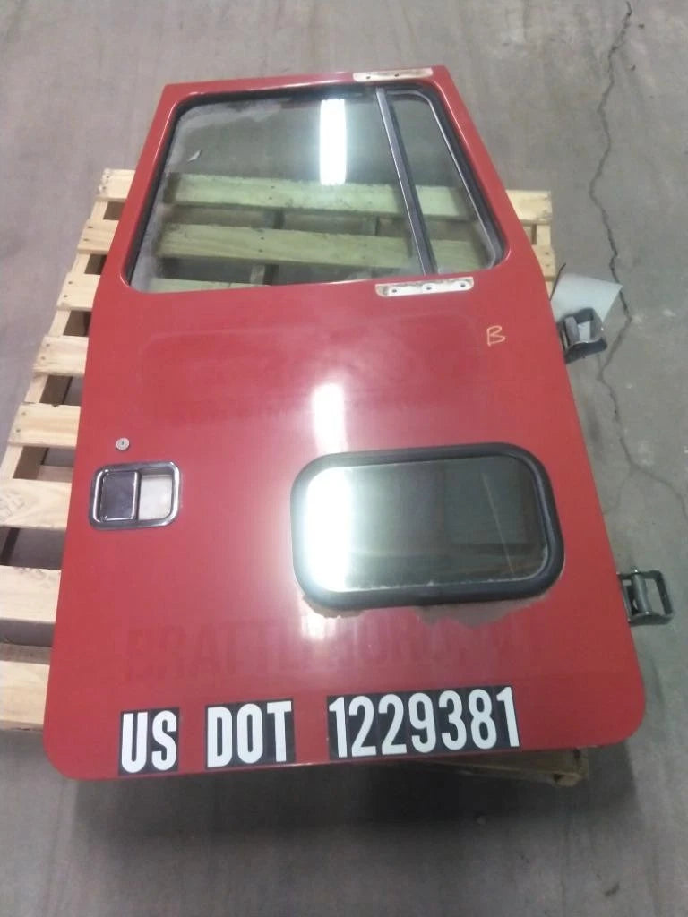 Door Assembly Right for Volvo WG (1995)