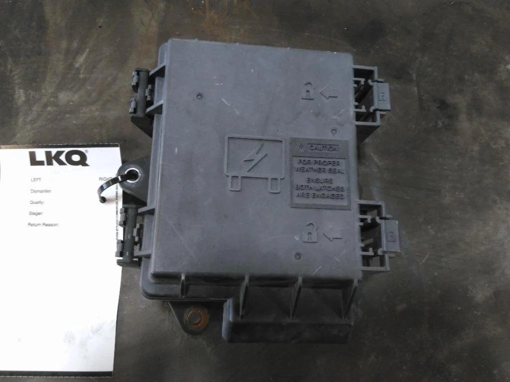 Fuse Box for Volvo VNL (2018)