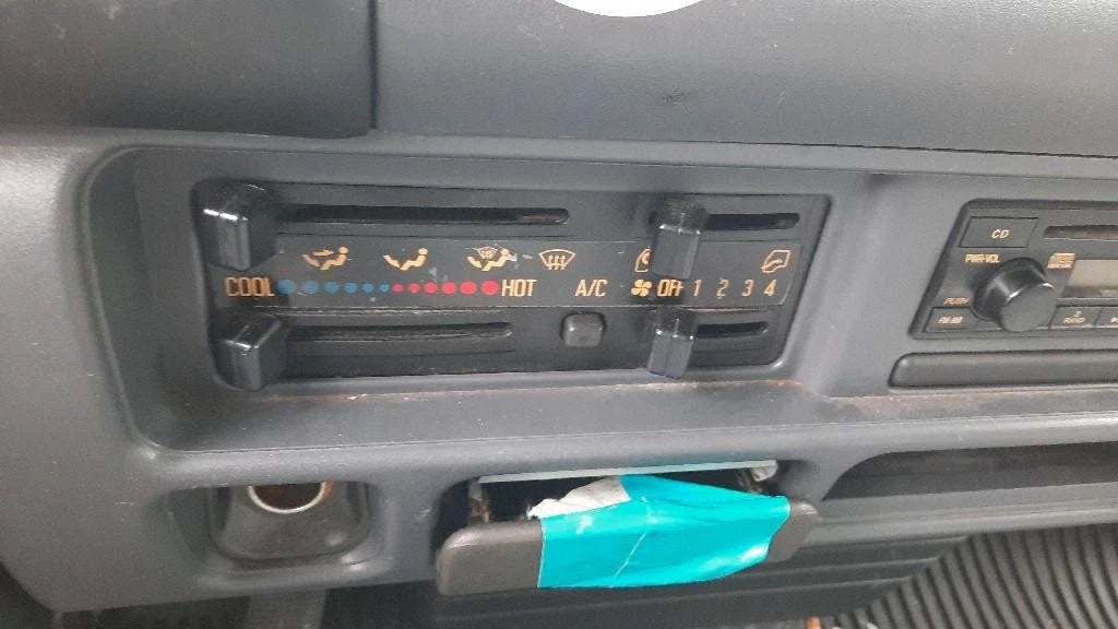 Temperature Control for Isuzu NPR HD (2006)