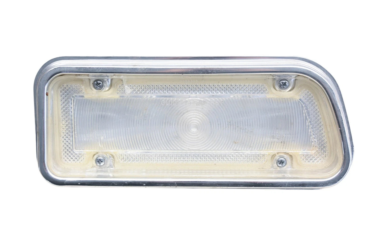 Back-Up Lamp Assembly for Chrysler (5958535)
